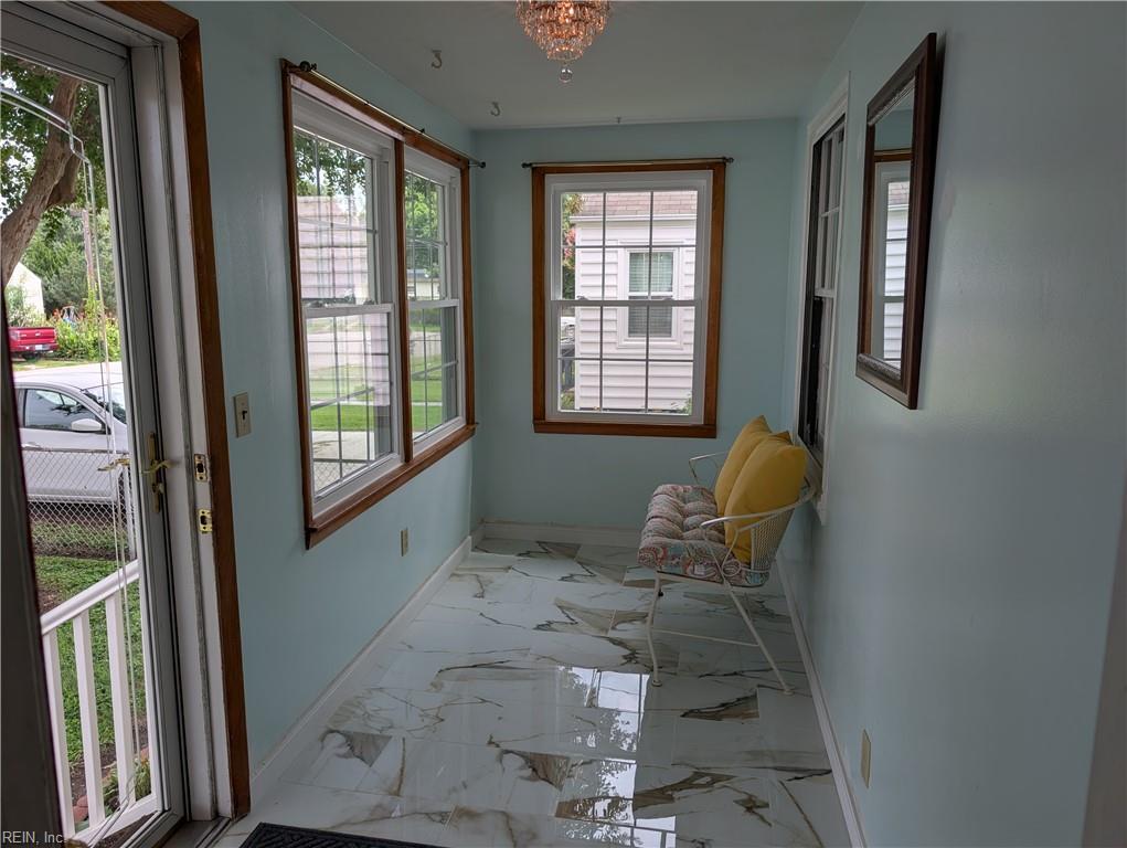 14 Plaza Dr Property Photo 2