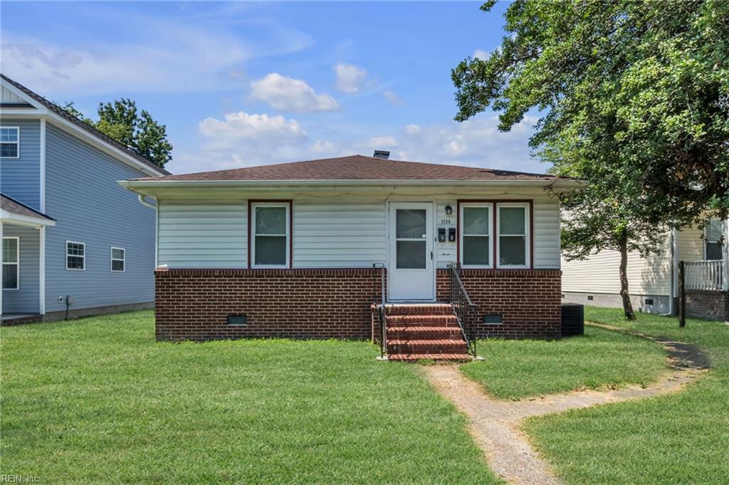1228 Commerce Ave Property Photo 1