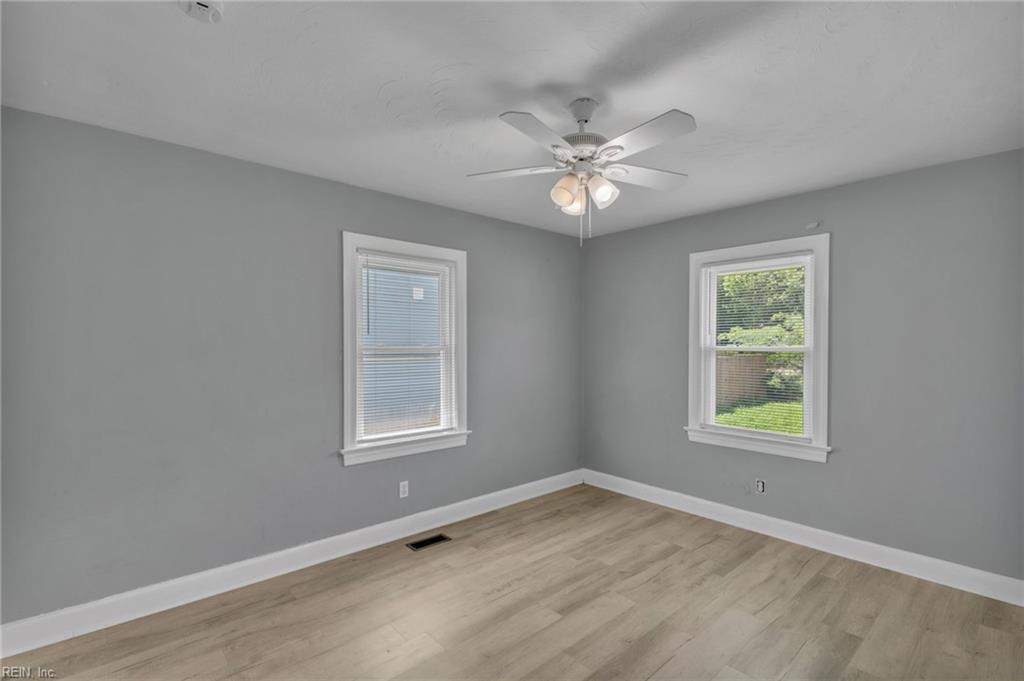 1228 Commerce Ave Property Photo 12