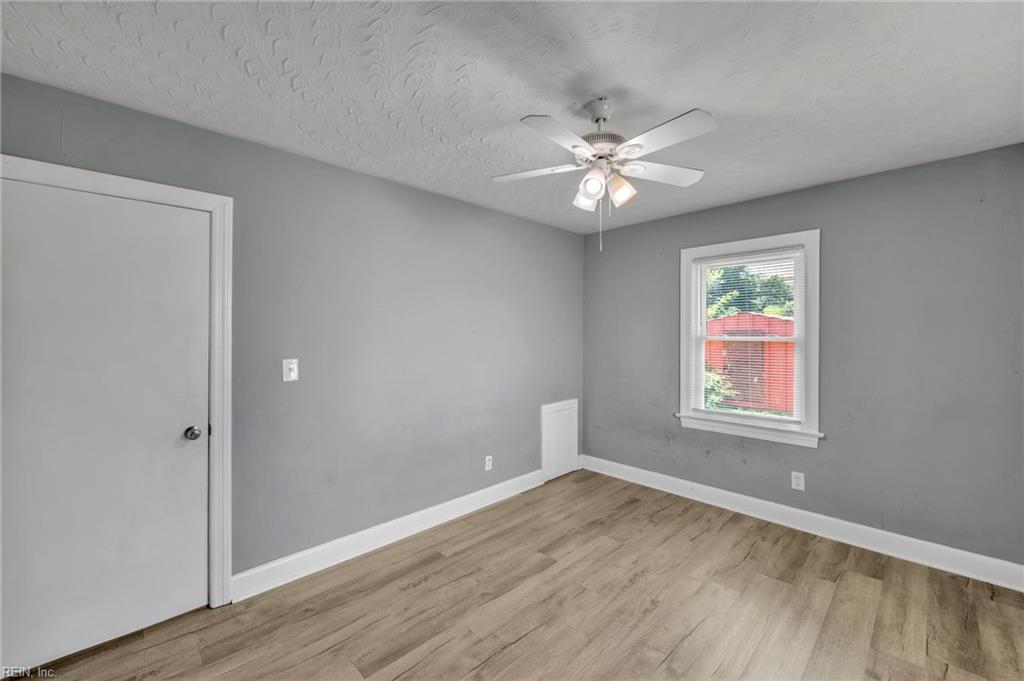1228 Commerce Ave Property Photo 18