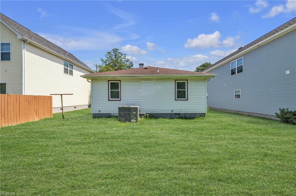 1228 Commerce Ave Property Photo 22