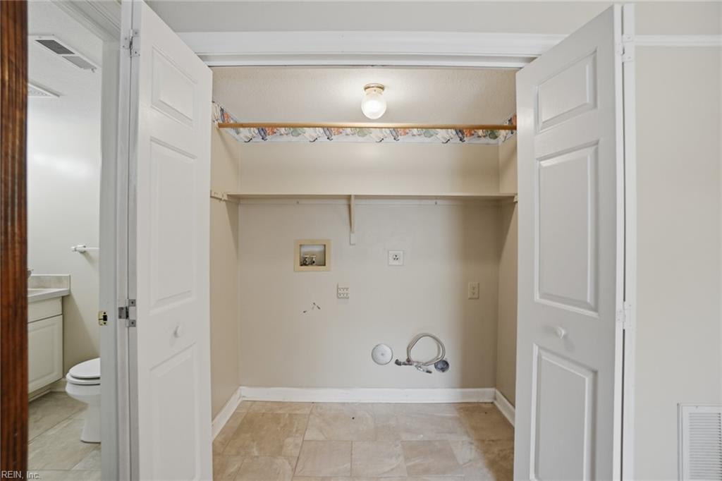 405 Pinewell Dr Property Photo 23