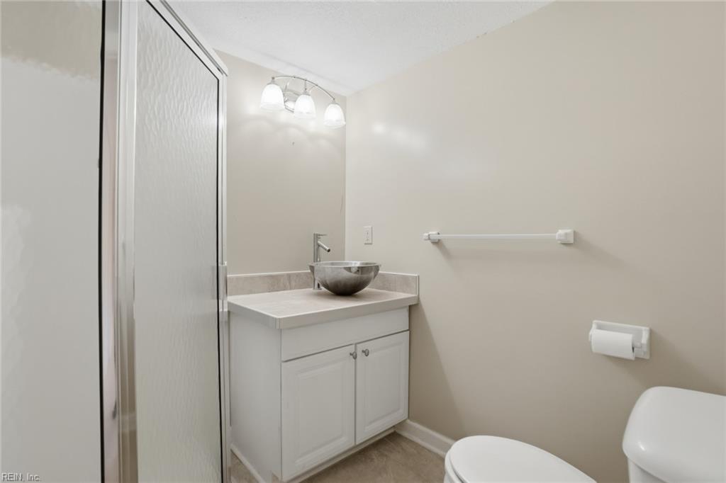 405 Pinewell Dr Property Photo 24