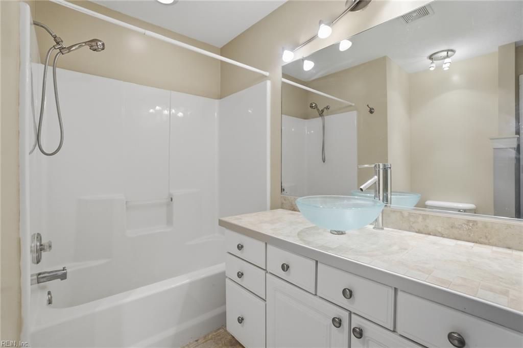 405 Pinewell Dr Property Photo 26