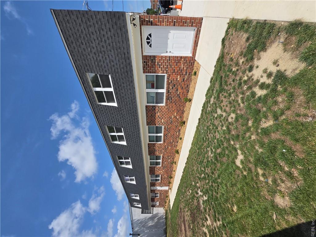 1575 Aspin ST Property Photo 1