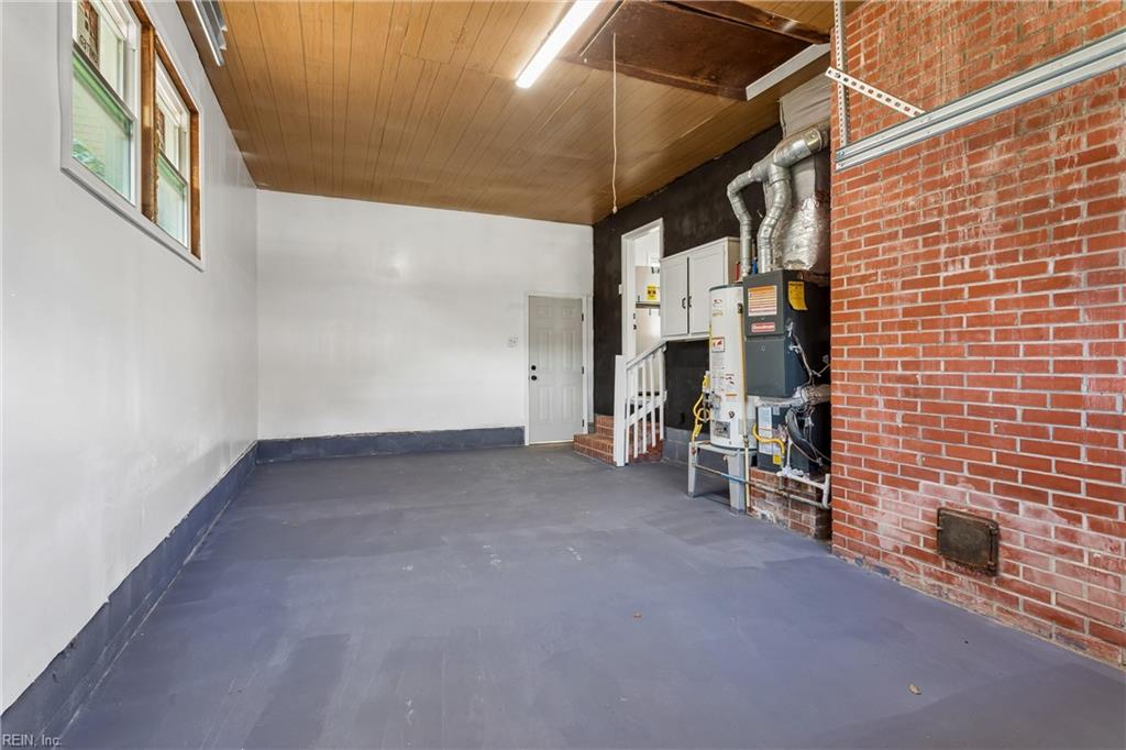 78 Ferguson Ln Property Photo 37