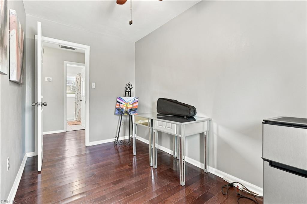 2205 Sleeper Ct Property Photo 2
