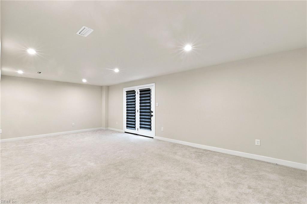 9541 Viburnum Dr Property Photo 27