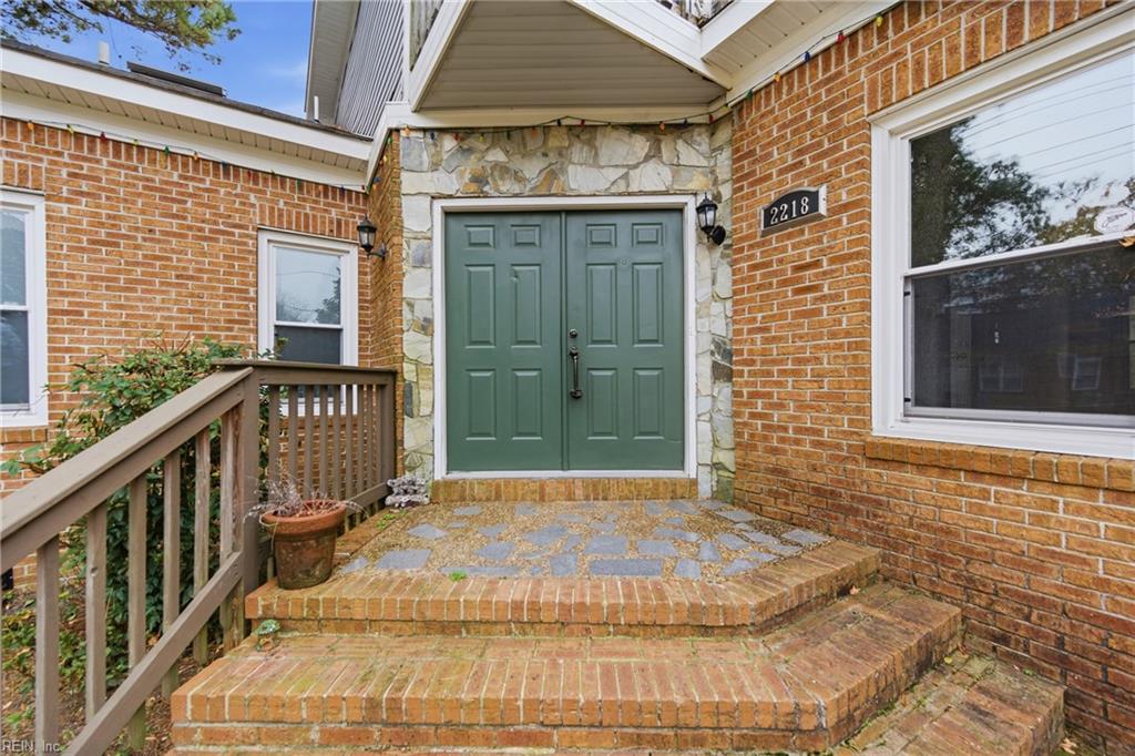2218 Vicker Ave Property Photo 3