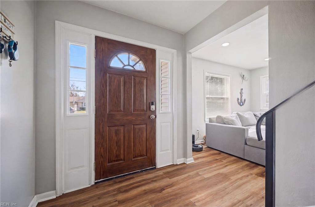 4494 Paddock Ln Property Photo 5