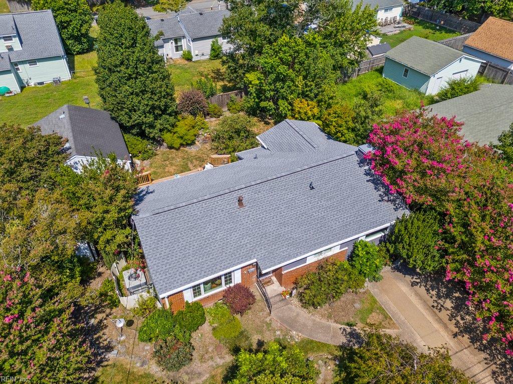 605 Aragona Blvd Property Photo 2