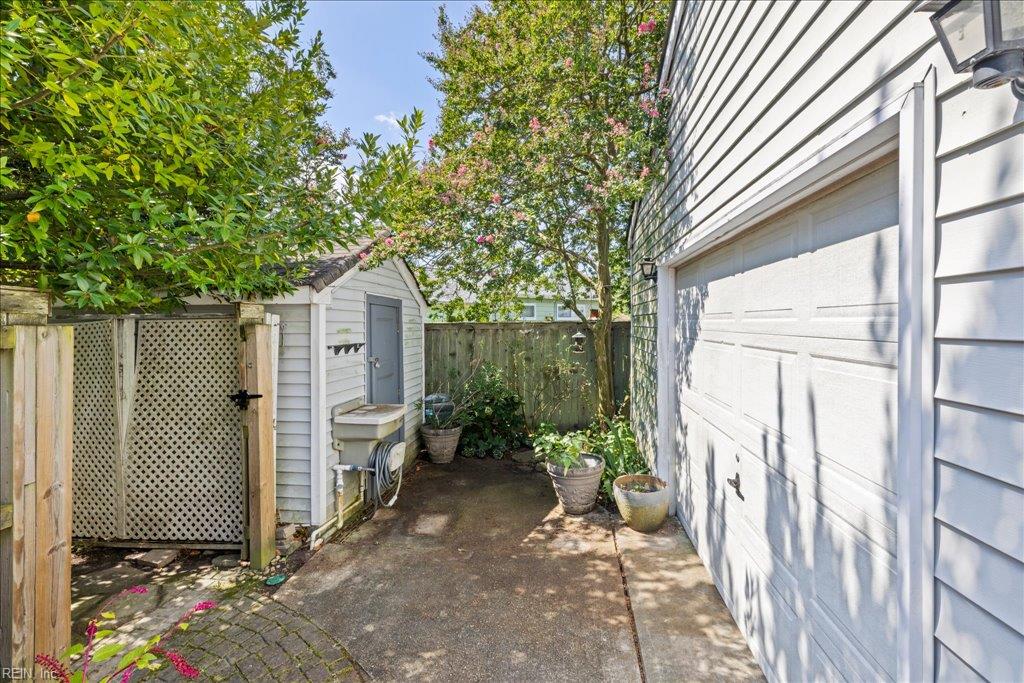 605 Aragona Blvd Property Photo 10