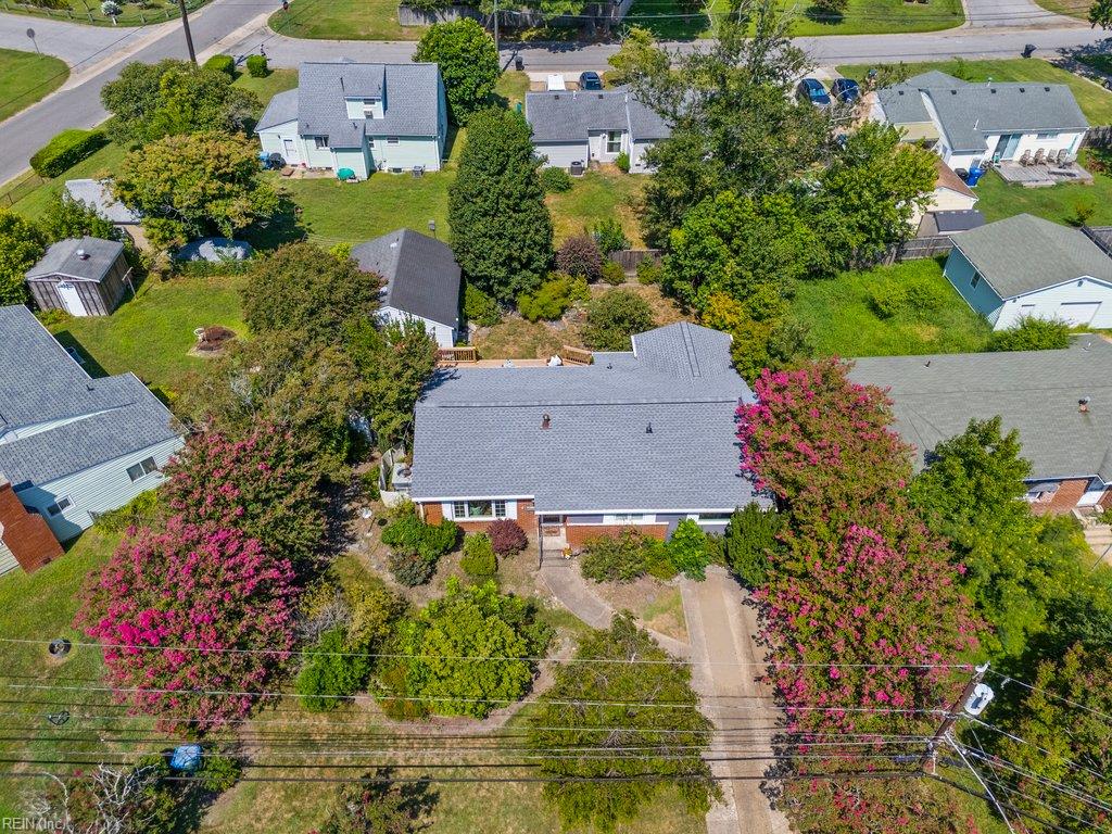 605 Aragona Blvd Property Photo 33