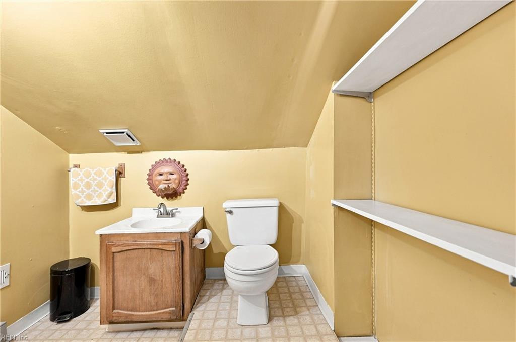 935 Shirley Ave Property Photo 41
