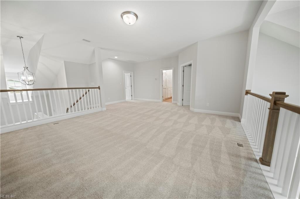 4613 Longleaf Pl Property Photo 28