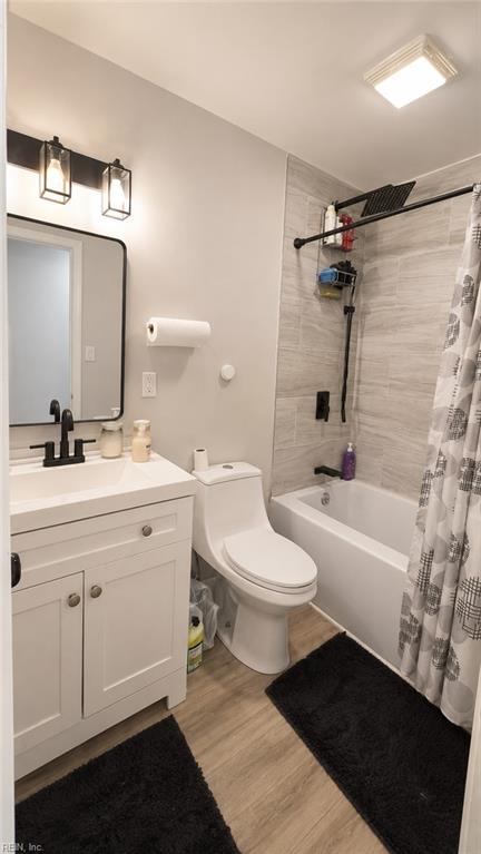 2940 Sir Meliot Dr Property Photo 9