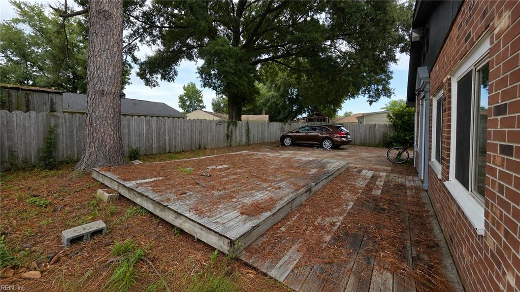 2940 Sir Meliot Dr Property Photo 10