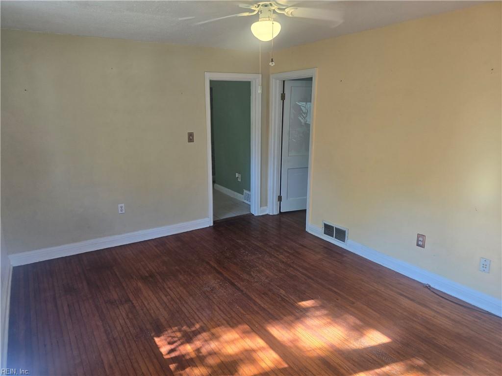 5036 Lesselle Dr Property Photo 6