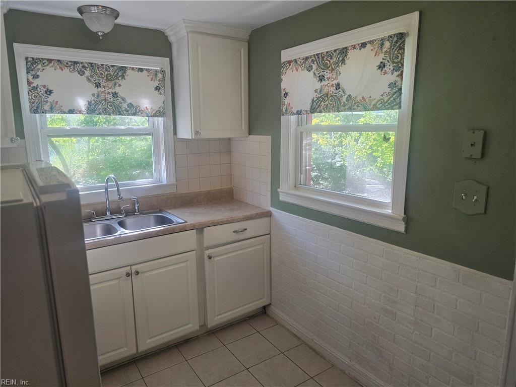 5036 Lesselle Dr Property Photo 7