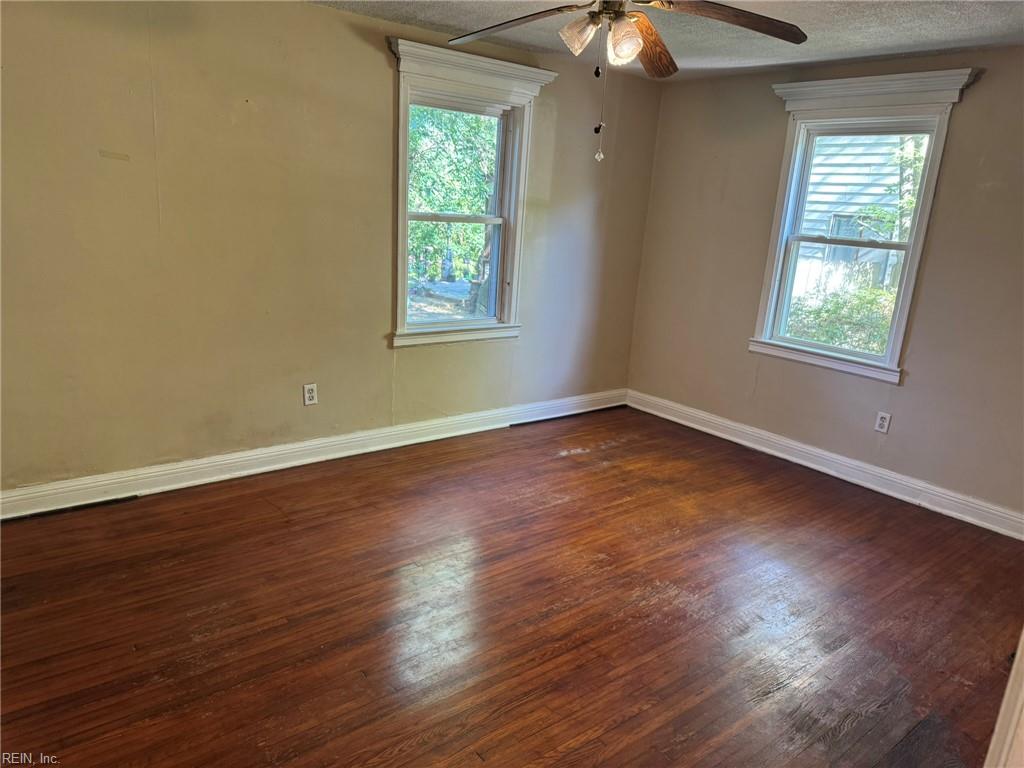 5036 Lesselle Dr Property Photo 12