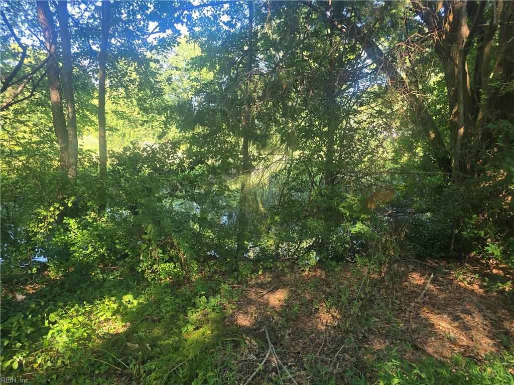 5036 Lesselle Dr Property Photo 31