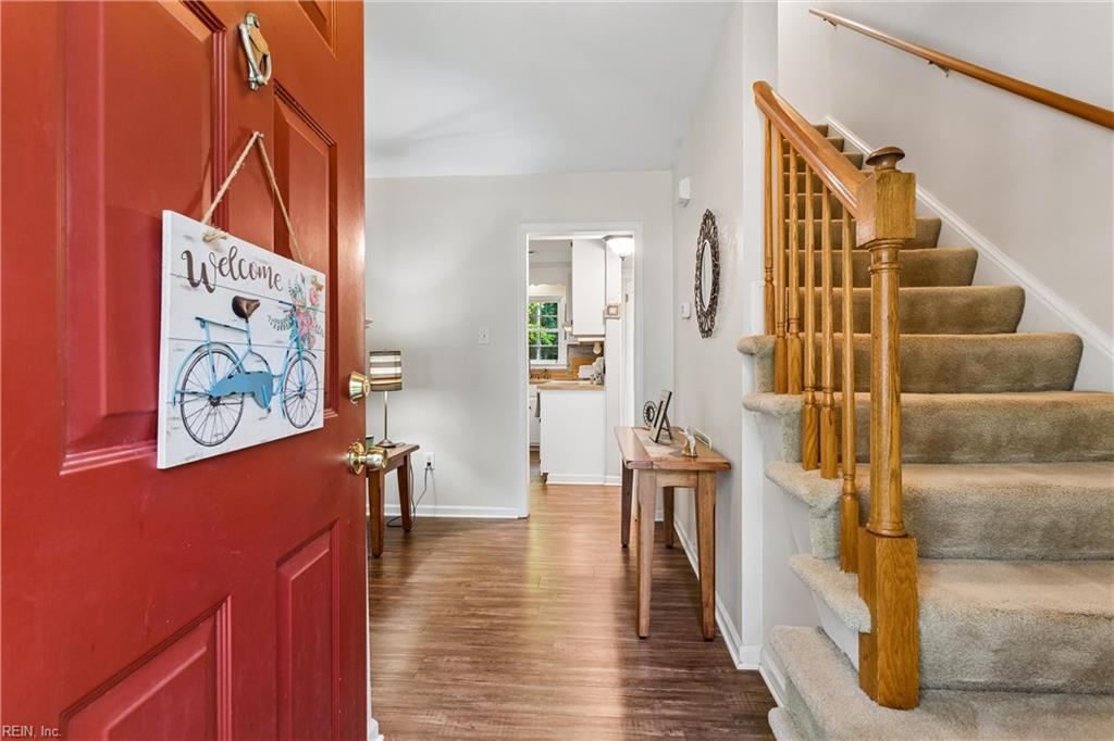109 Nevada Cir Property Photo 5