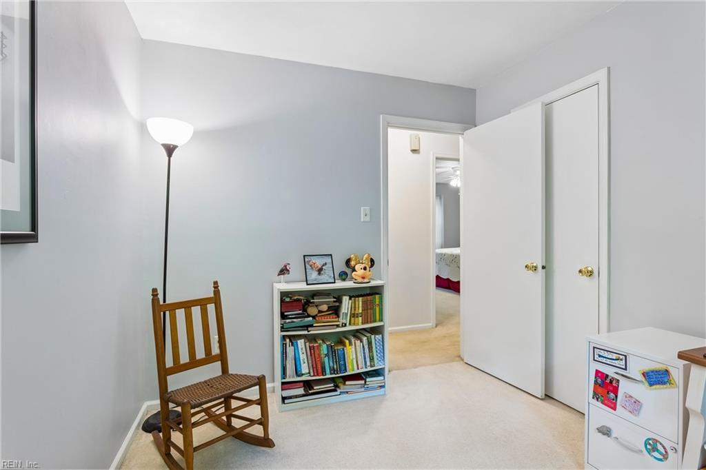 109 Nevada Cir Property Photo 32