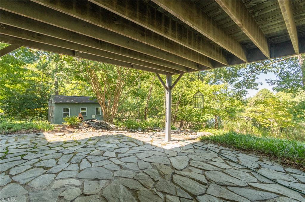 28 Laurel Wood Rd Property Photo 9