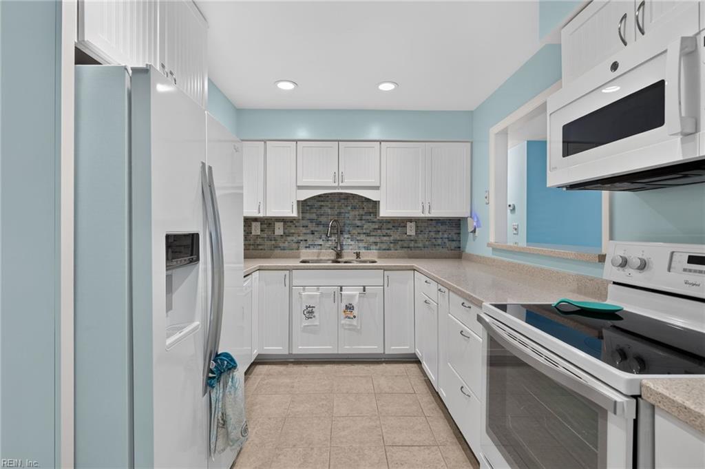 2748 Manoomin Pl Property Photo 10