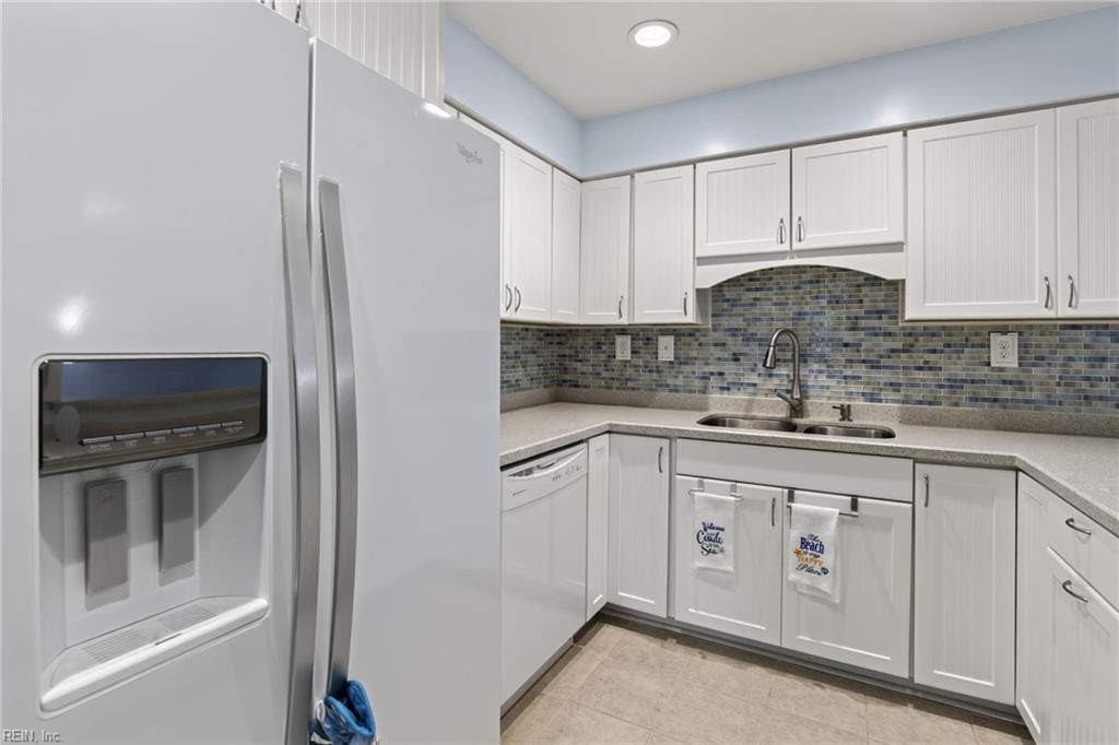 2748 Manoomin Pl Property Photo 12