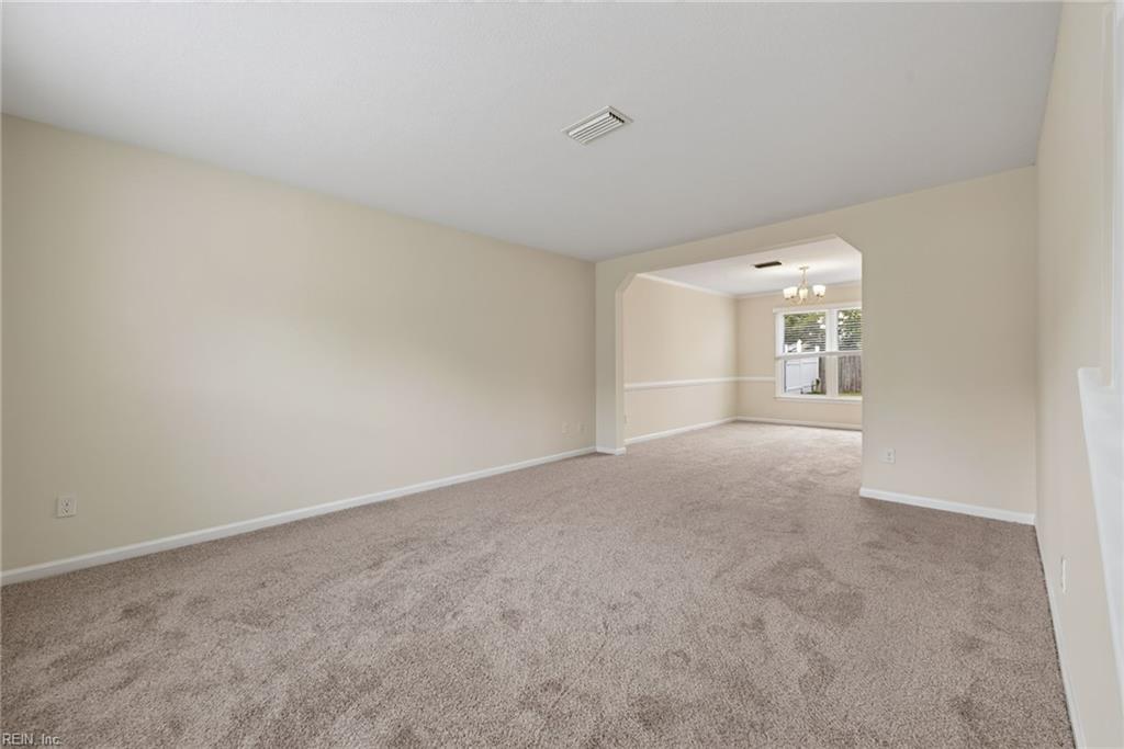 3064 Winterberry Ln Property Photo 8