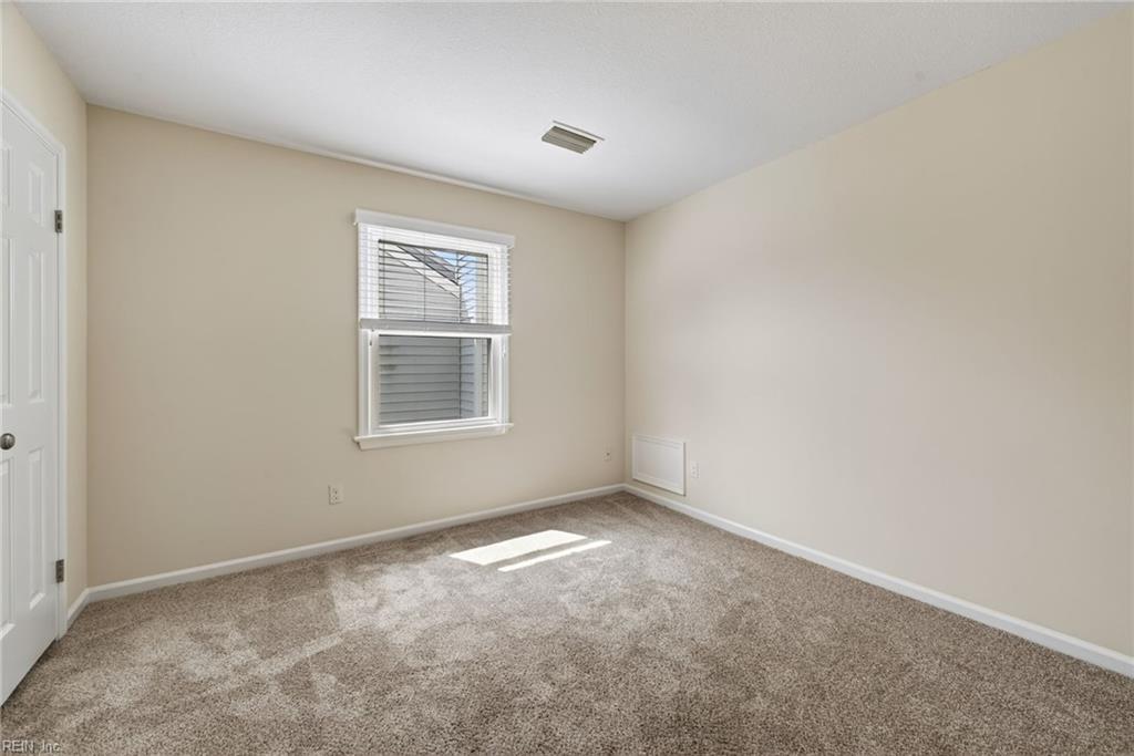 3064 Winterberry Ln Property Photo 21