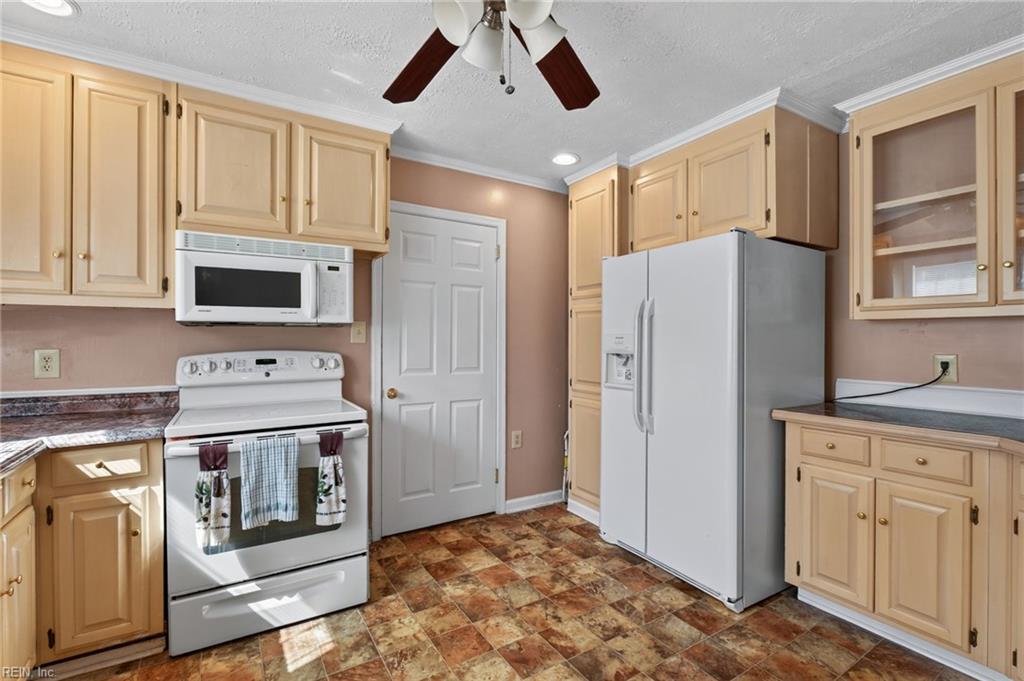 114 Drew Rd Property Photo 8