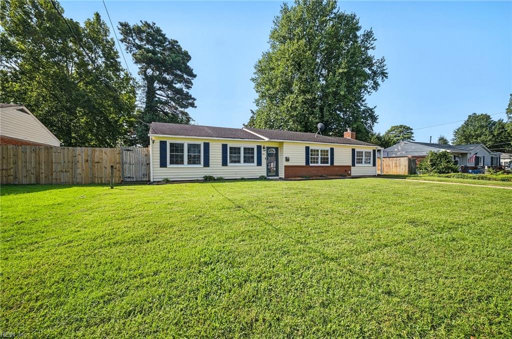 4749 Quinwood Ln Property Photo 3