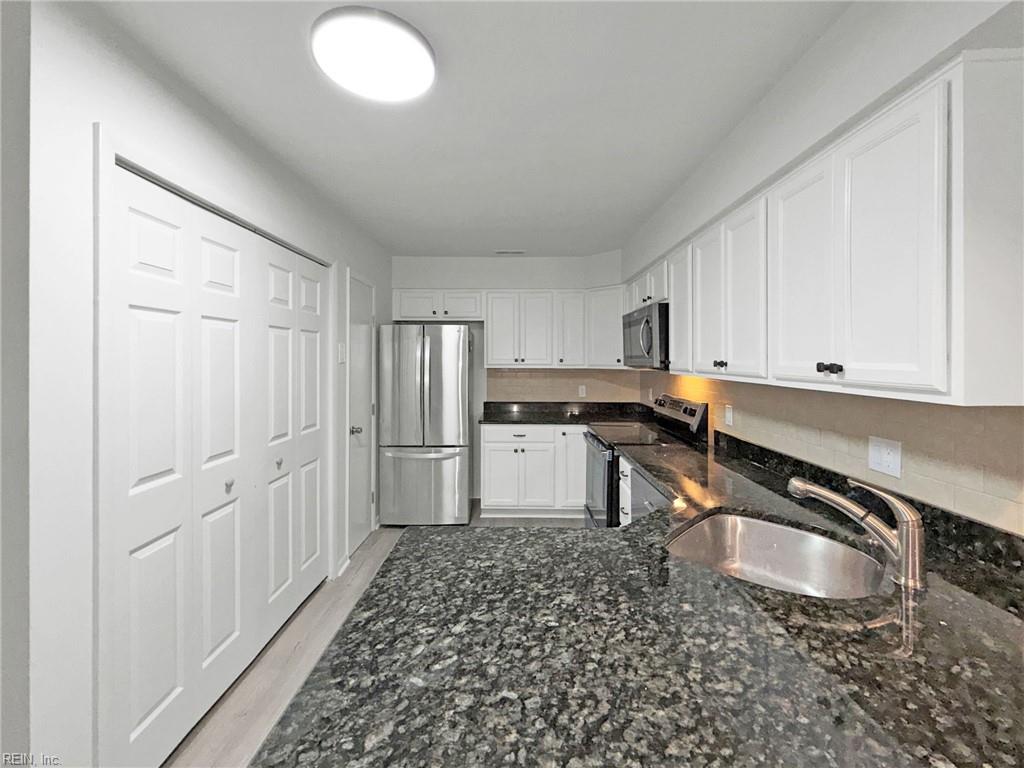 1817 Calash Way Property Photo 6