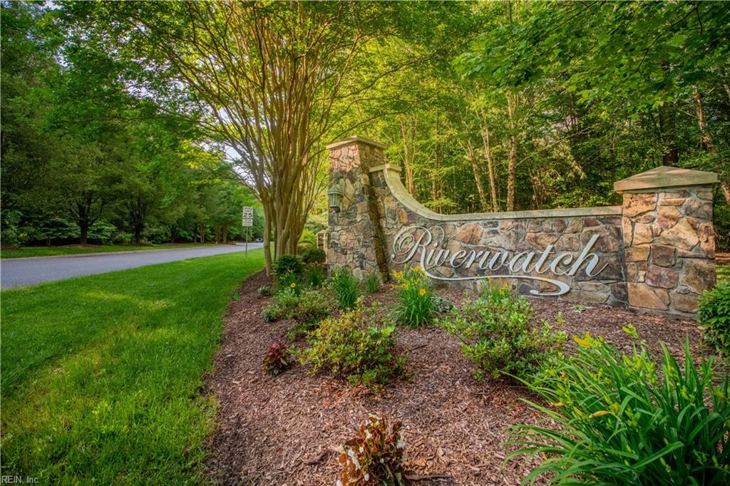 7673 Riverwatch Dr Property Photo 4
