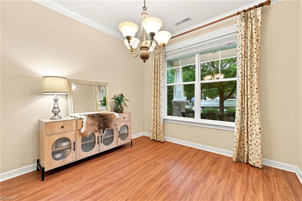 22305 Charthouse Ln Property Photo 6