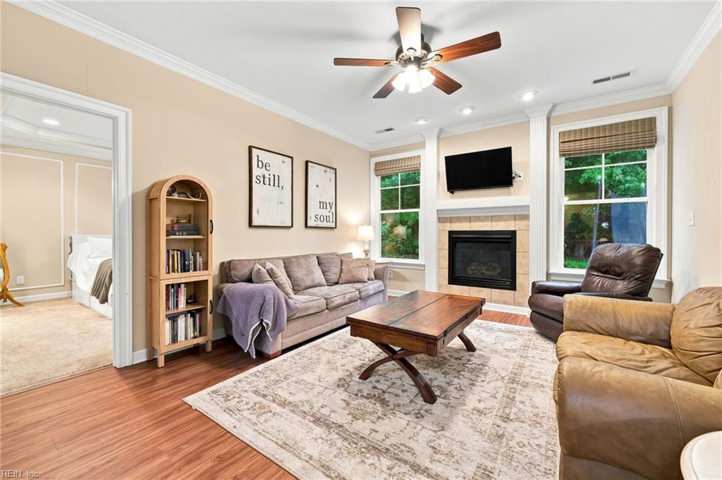 22305 Charthouse Ln Property Photo 18