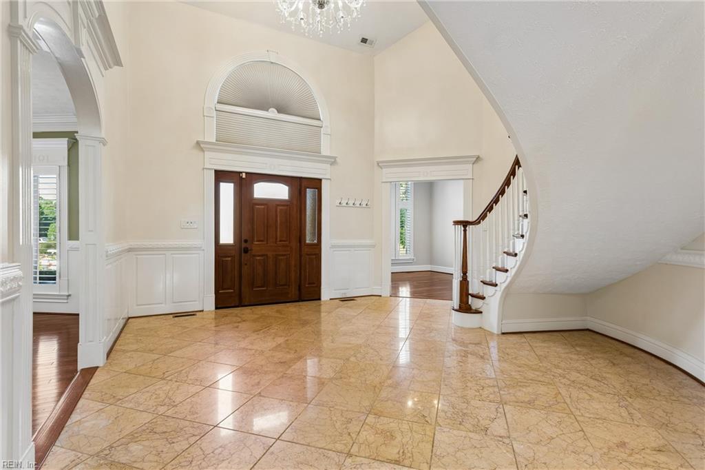 409 Muirfield Property Photo 6