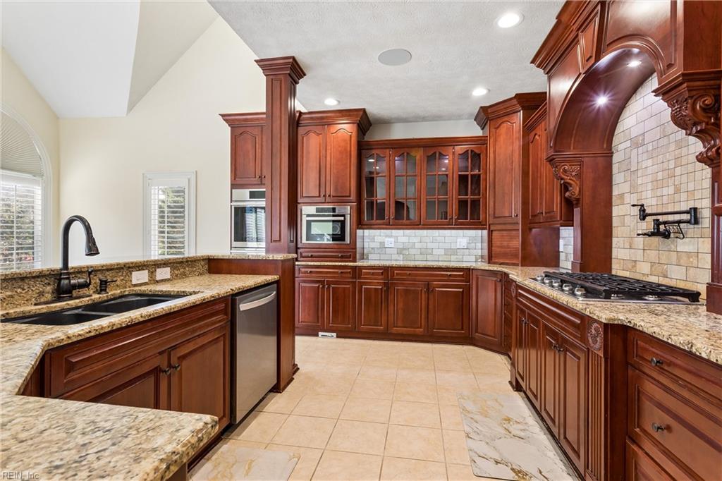 409 Muirfield Property Photo 16