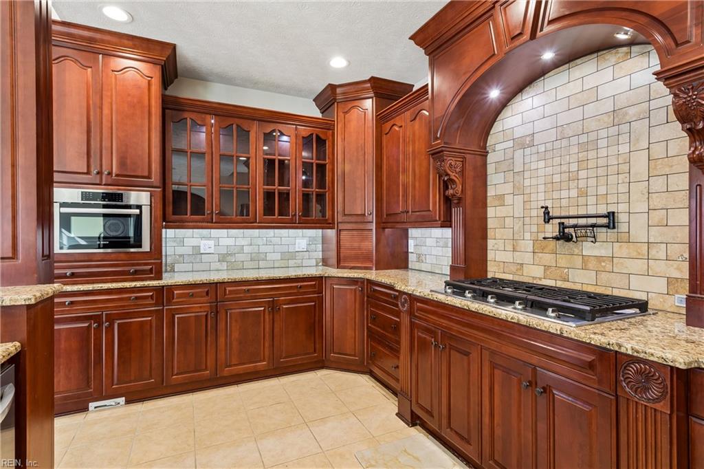 409 Muirfield Property Photo 17