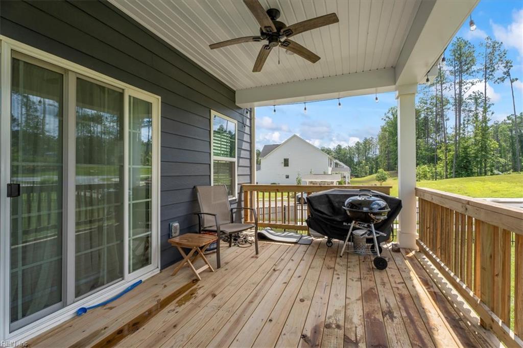 18301 Cherry Oak Trl Property Photo 9