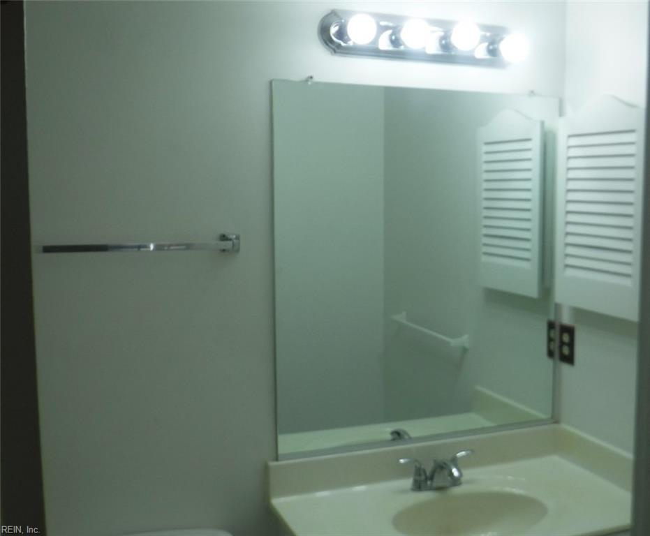 423 Seahorse Rn Property Photo 9