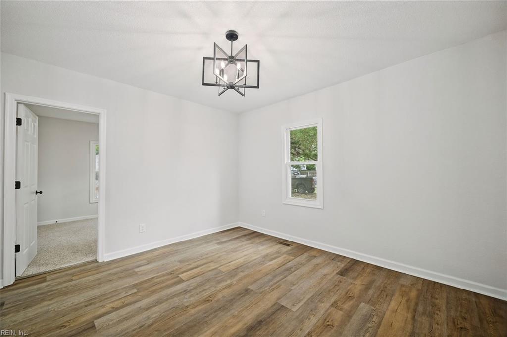 322 Clay St Property Photo 17