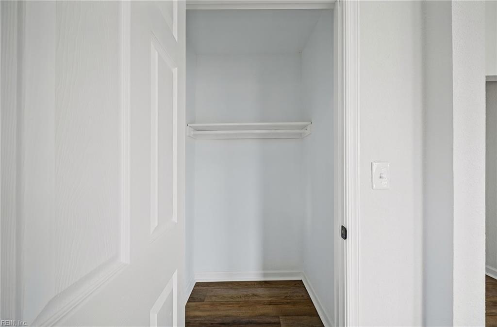 322 Clay St Property Photo 23