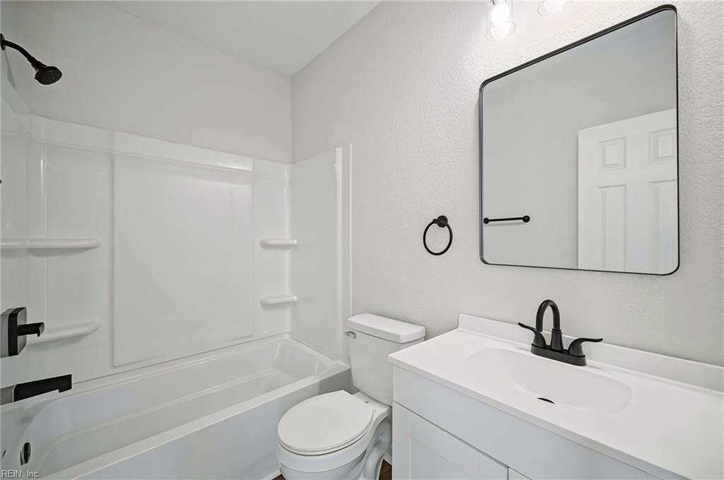 322 Clay St Property Photo 31