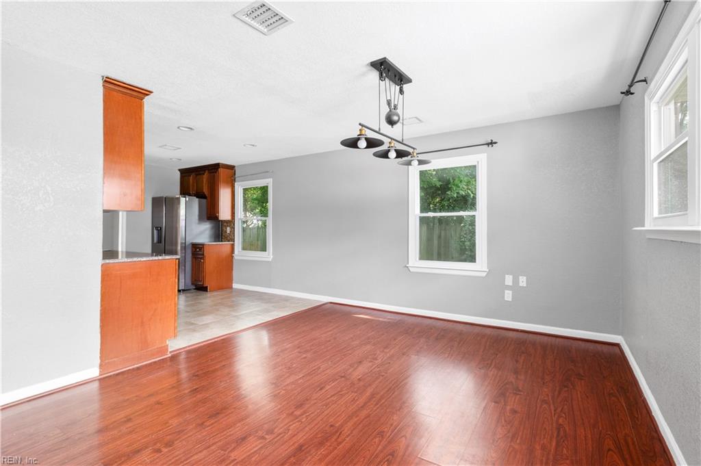 2502 Livesay Rd Property Photo 3
