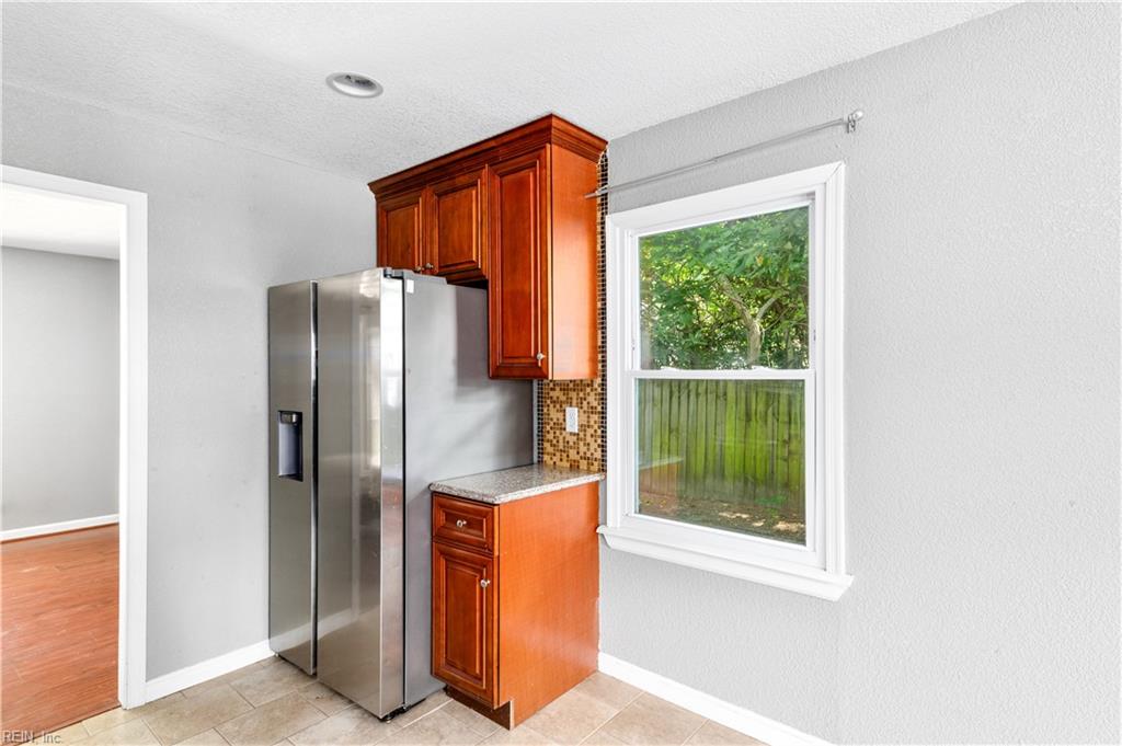 2502 Livesay Rd Property Photo 10