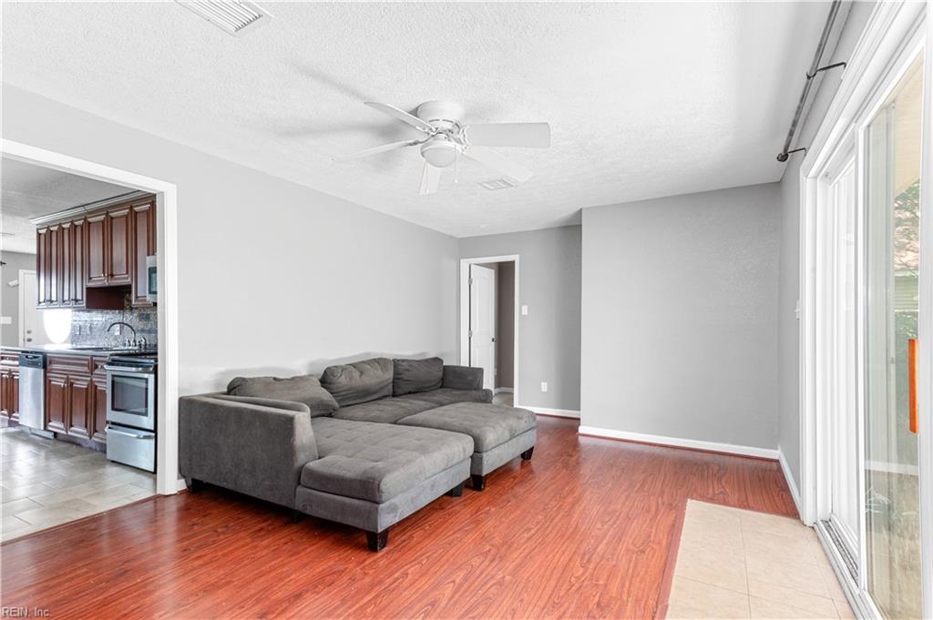 2502 Livesay Rd Property Photo 13