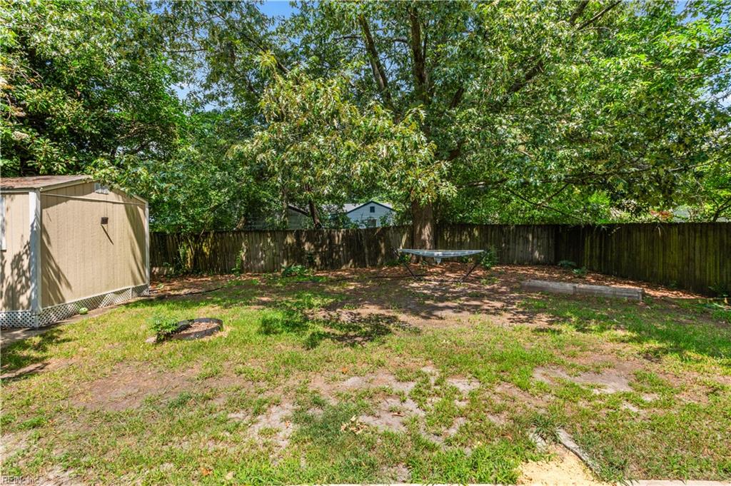 2502 Livesay Rd Property Photo 36